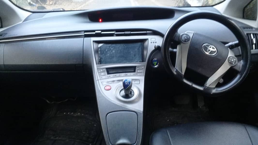 Toyota Prius 1.8 S led package 2012/2015 3