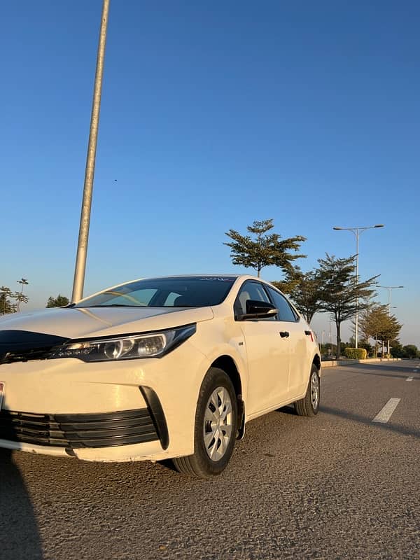 Toyota Corolla XLI 2017 3