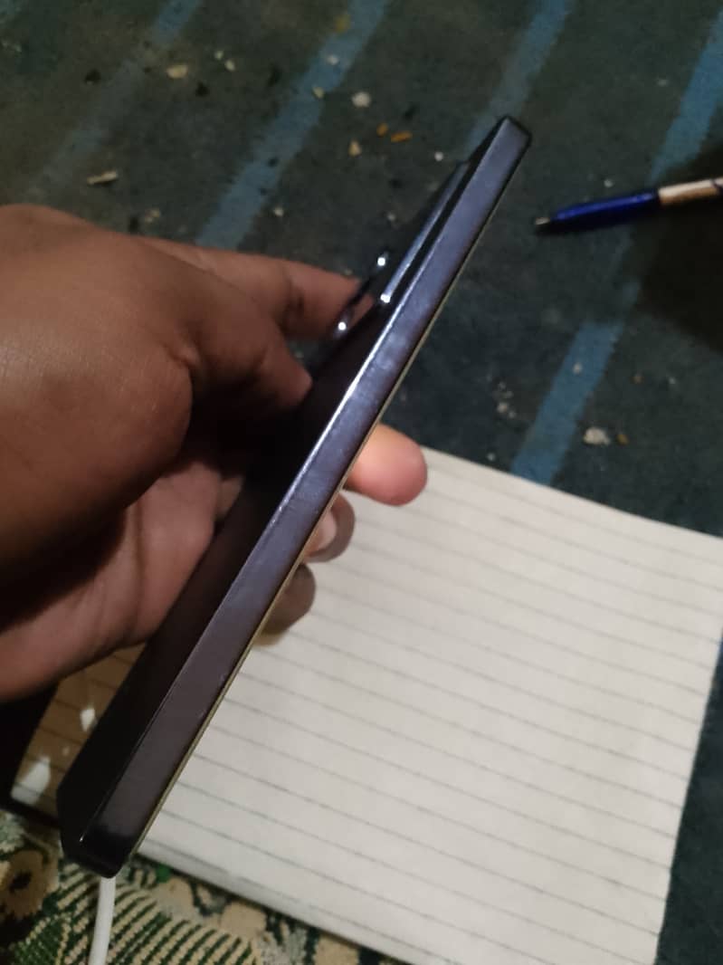 Infinix note 40 9/10 1