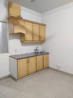 1 bed room flat available for rent jinahh mall palaza izeer town