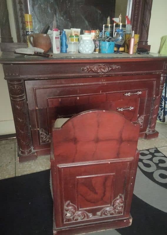 Large Size Dressing Table Brown Polish and Chair 1