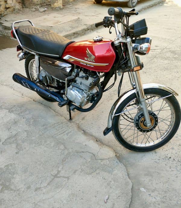 HONDA CG 125 SPECIAL EDITION 6