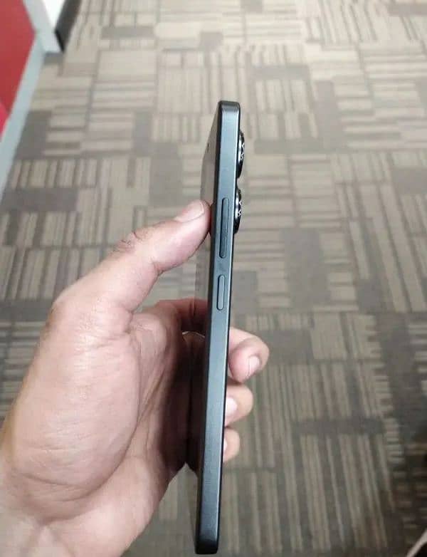 Redmi Note 13 in perfect condition 5