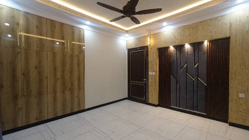 Bismillah Housing Scheme 1687 Square Feet House Up For Sale 11