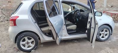 Toyota Vitz 2006