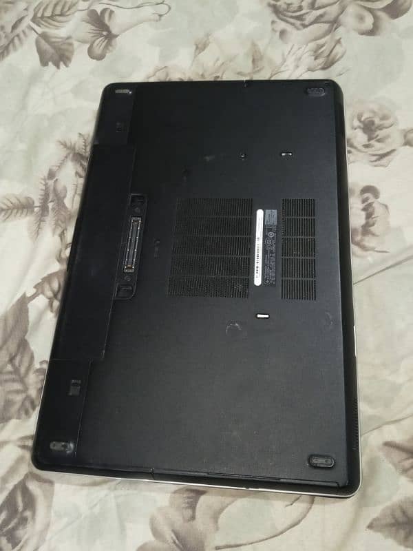 Dell Latitude 0