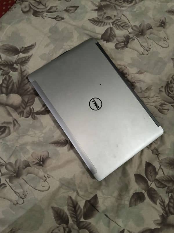 Dell Latitude 4