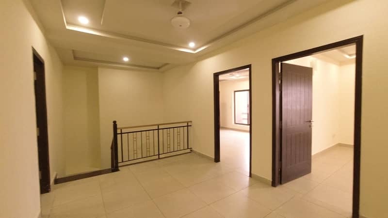 4 Bed Luxury Apartment Available. For Sale In Zarkon Heights G-15 Islamabad. 32