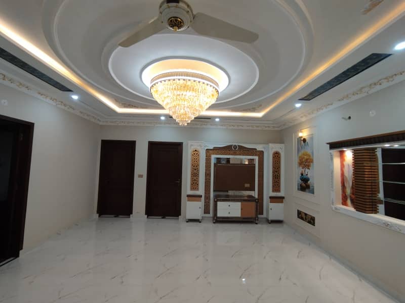 10.3 MARLA BRAND NEW SPANISH HOUSE FOR SALE IN PGECH PHASE 2 COLLEGE ROAD LAHORE 12