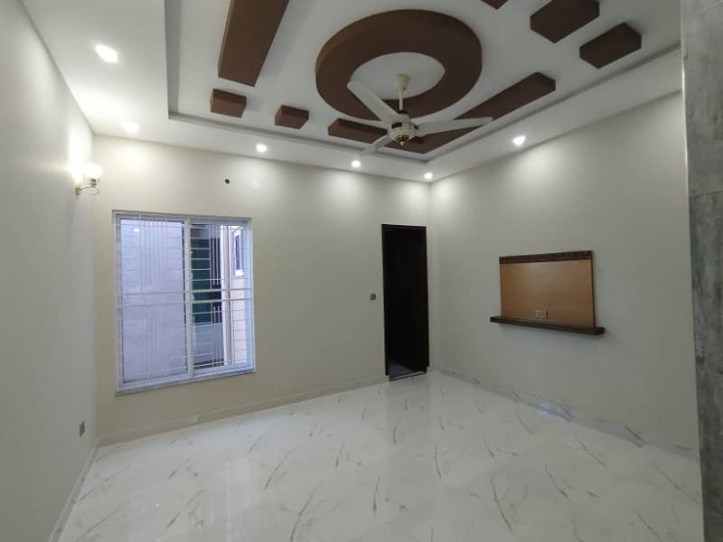 10.3 MARLA BRAND NEW SPANISH HOUSE FOR SALE IN PGECH PHASE 2 COLLEGE ROAD LAHORE 37