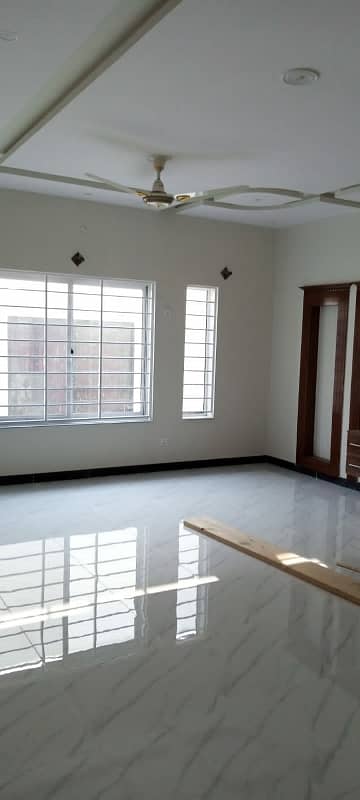 1 Kanal Portion Available For Rent 7