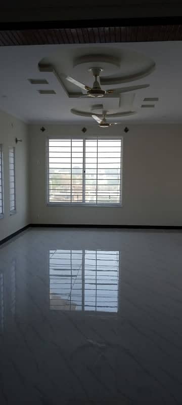 1 Kanal Portion Available For Rent 11