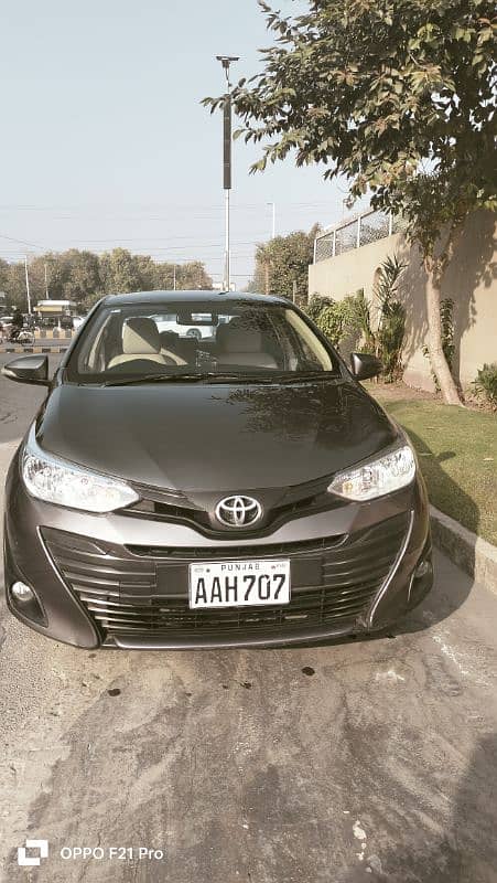 Toyota Yaris 2020 very neat and clean family used car . . 9