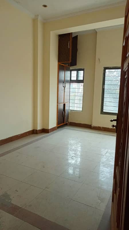 1 knal house for rent in johar town for Family and Silent office (Call center + Software house) 0