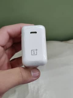 one plus adaptor 65 W