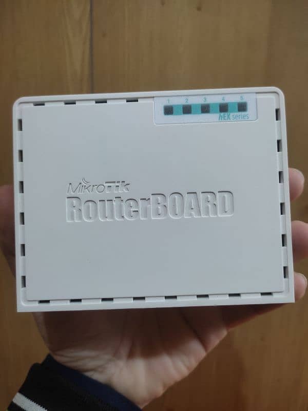 Mikrotik GR3 3 only 1 week use 10/10 with all accessories 0