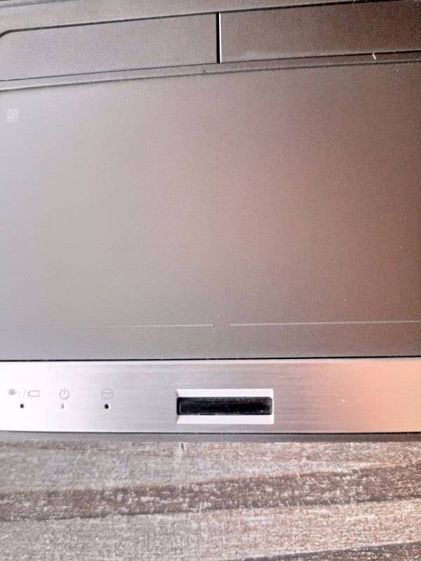 i5 4th generation Toshiba laptop  8/256gb ssd 11