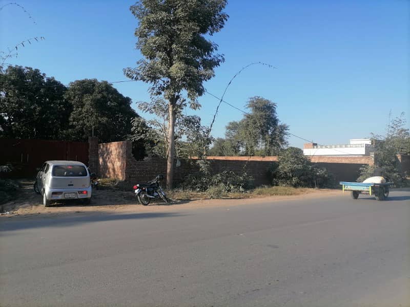 3 Kanal Commercial Plot Is Available For Sale On Bosan Road Near Citi Housing Multan 2