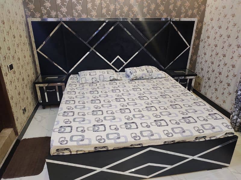 king size bed room set with orthopedic mattress 6 by 6.5 new condition 3