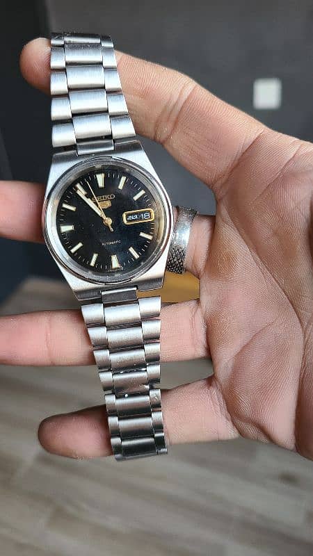 seiko 5, rare dials, like new condition. 0