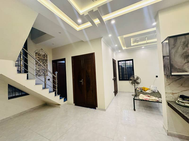 4.7 MARLA BRAND NEW CORNER HOUSE FOR SALE IN MILITARY ACCOUNT LAHORE 10