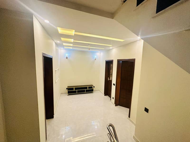 4.7 MARLA BRAND NEW CORNER HOUSE FOR SALE IN MILITARY ACCOUNT LAHORE 22