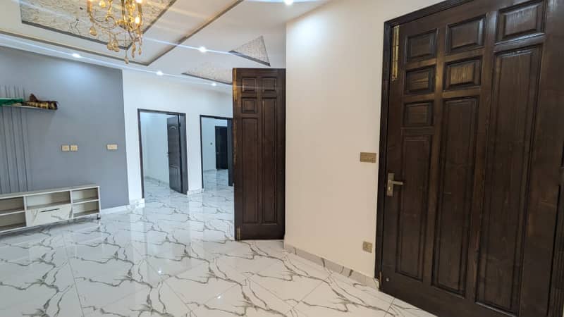 5 MARLA BRAND NEW CORNER HOUSE FOR SALE IN NASHEMAN E IQBAL PHASE 2 5