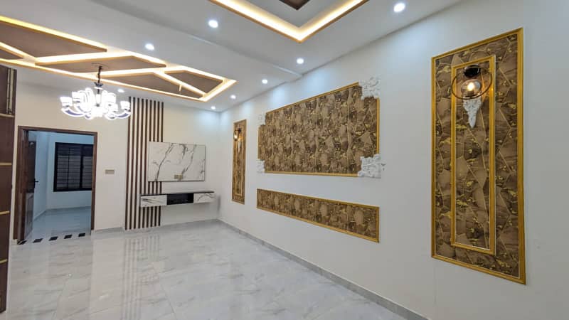 5 MARLA BRAND NEW CORNER HOUSE FOR SALE IN NASHEMAN E IQBAL PHASE 2 18