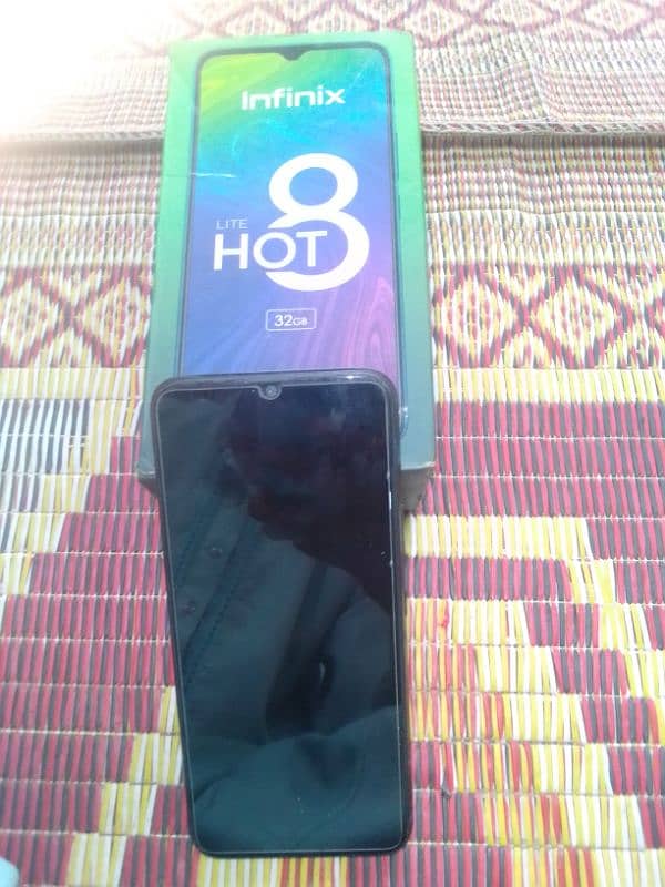 Infinix hot 8 lite 0