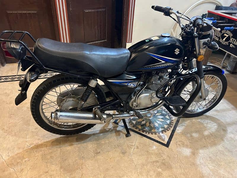 Suzuki GS 2016 150 4