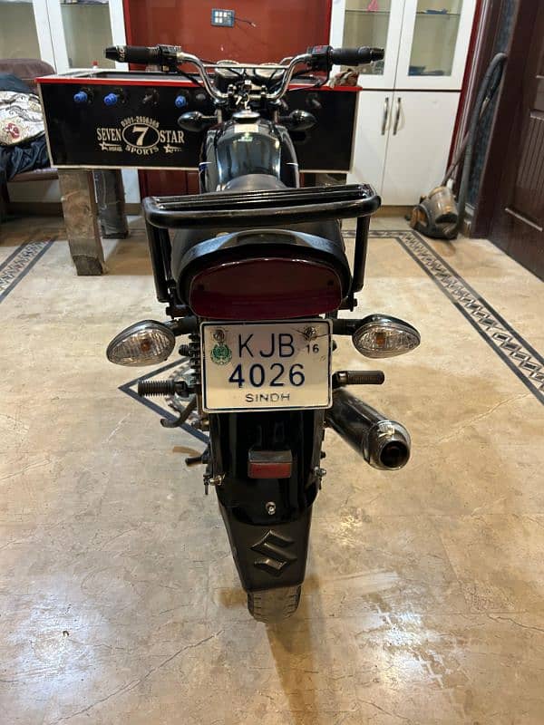 Suzuki GS 2016 150 9