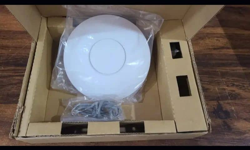 Unifi UAP-AC-LR 0