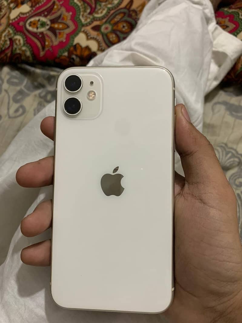 Apple iPhone 11 0