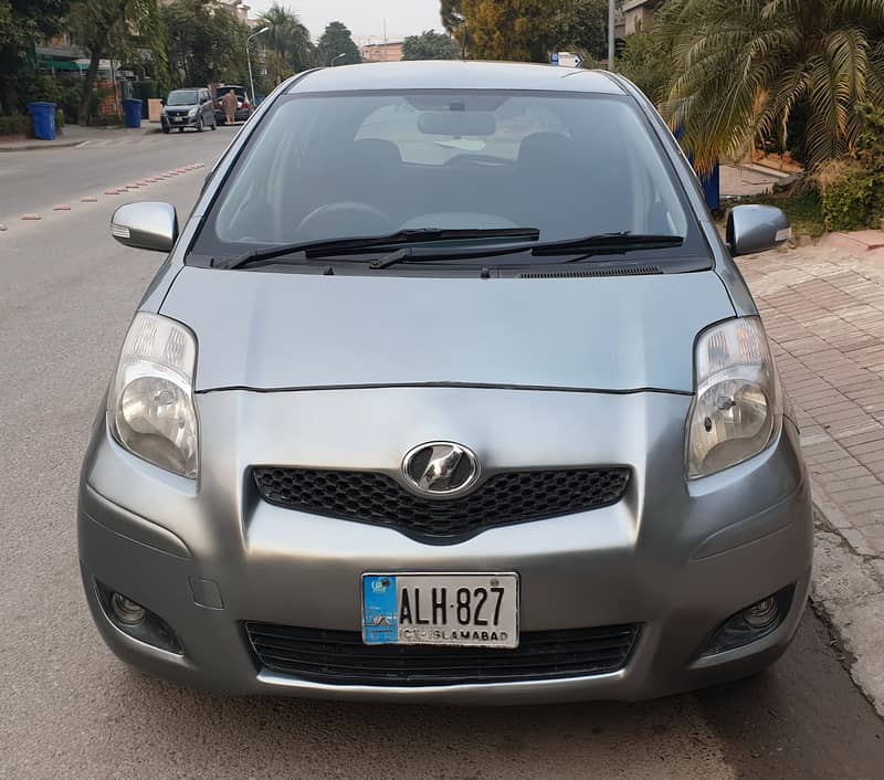 Toyota Vitz iLL 1.3 2007 1