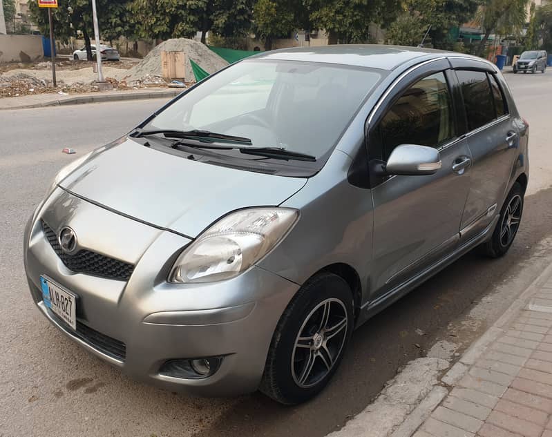 Toyota Vitz iLL 1.3 2007 4