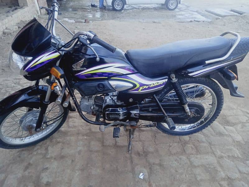 rider 2015 model Honda 4