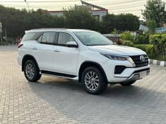 Toyota Fortuner V 2021