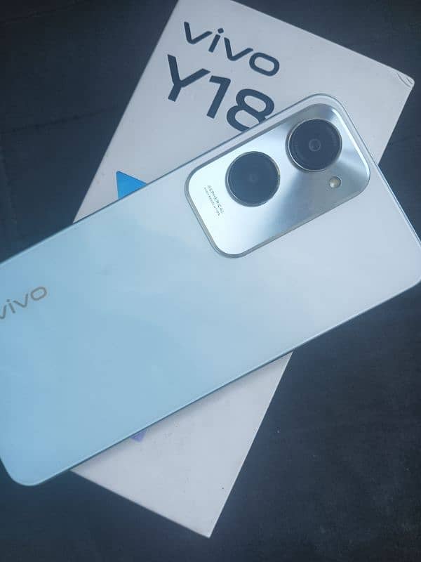 Vivo y18  6 128 7