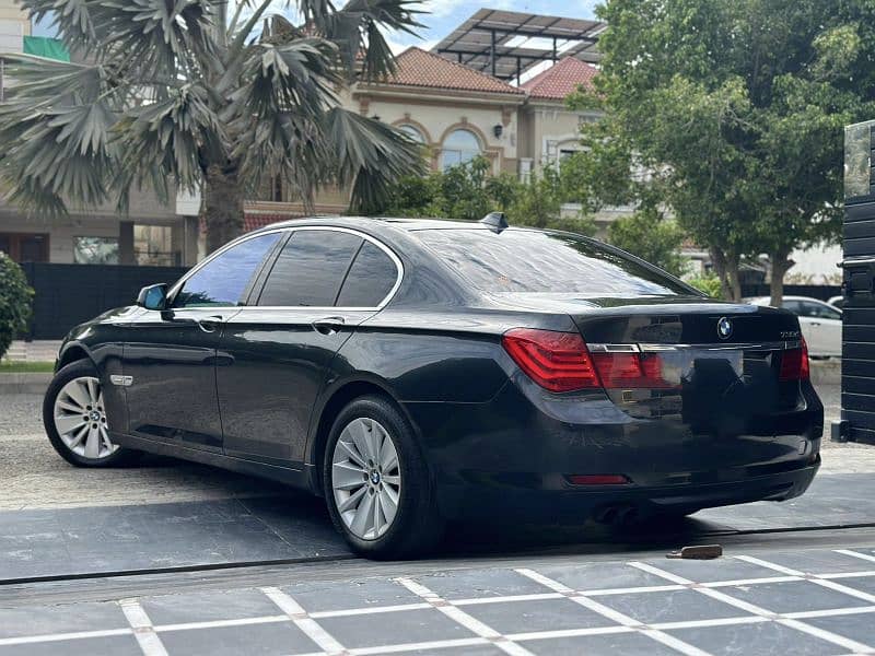 BMW 7 Series 2009 7