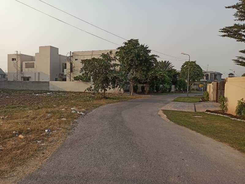 5 Marla Plot 812 For Sale In C Block DHA 9 Town ROAD Level 1