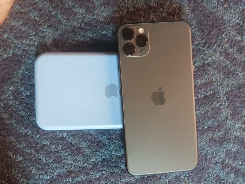 I phone 11 pro max Non PTA 64 GB 1