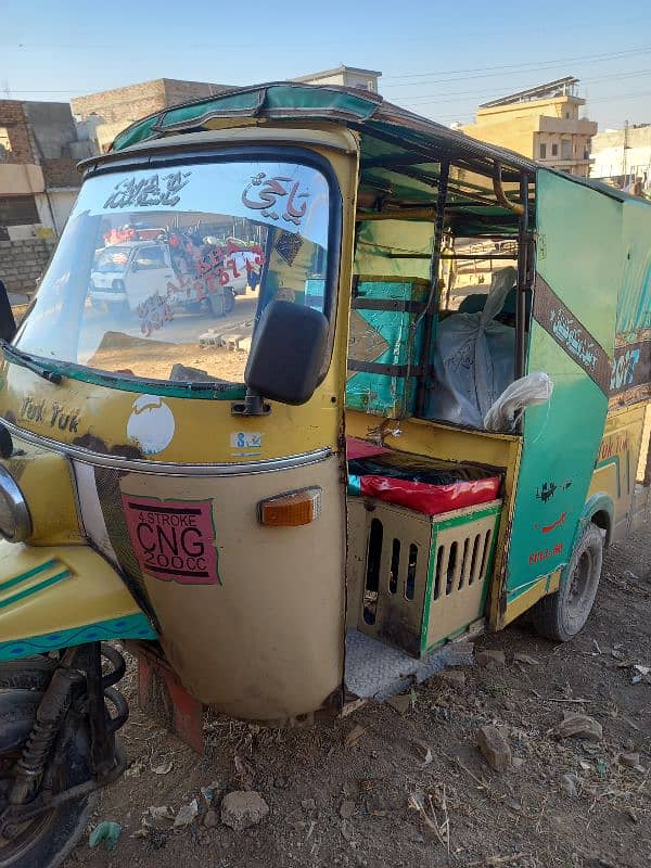 tuk tuk CNG modl 2017 4