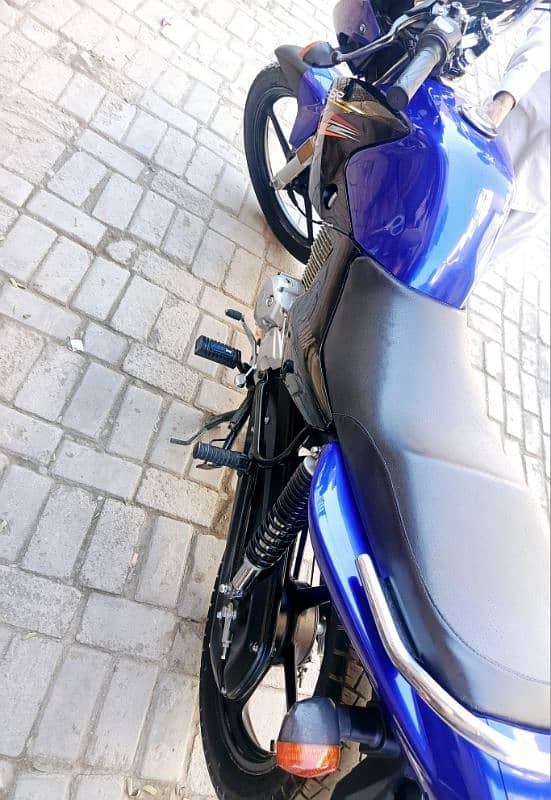 Yamaha ybr 125 (2020) 2