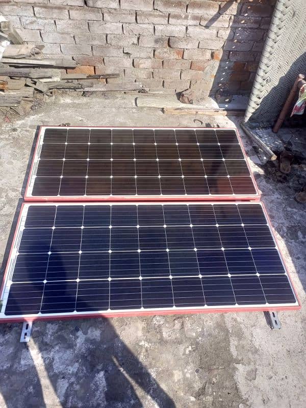 2 Solar penals 150W ki ha 4