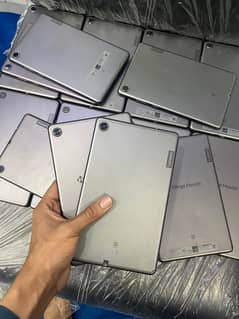 Lenovo Tab M8