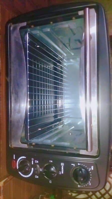 Maceo baking oven new condition urgent sale 2