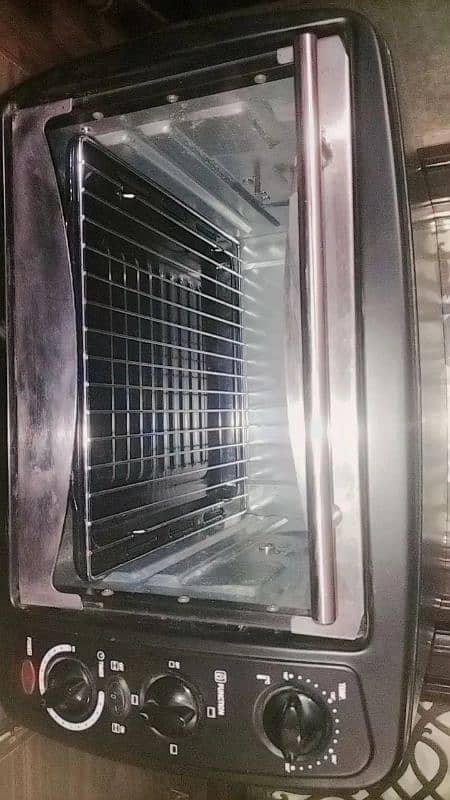 Maceo baking oven new condition urgent sale 4