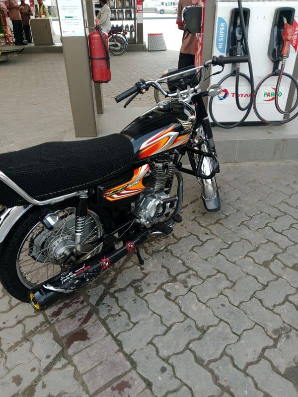 Honda 125 urgent sale Karni hay 2