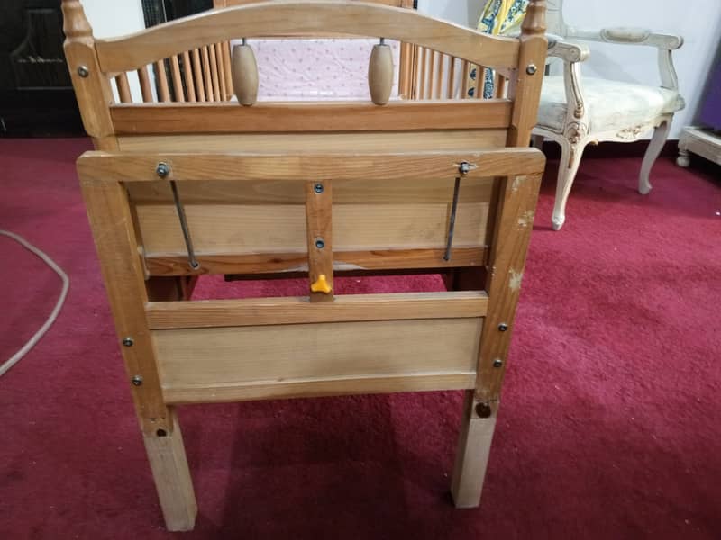 Wooden baby Cot 4