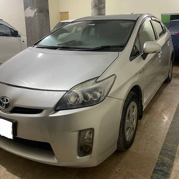 Toyota Prius 2011 3